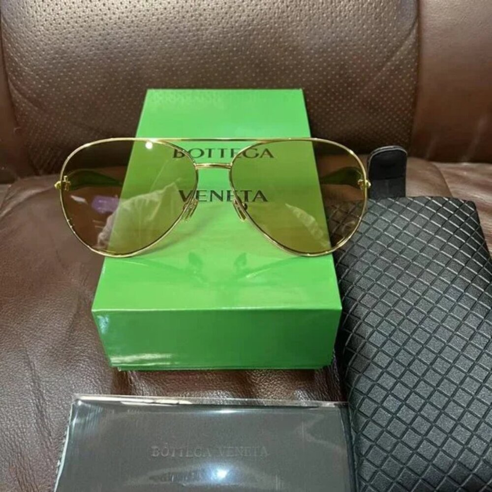 BOTTEGA VENETA Sunglasses BV1305Ss Gold Frame Lens